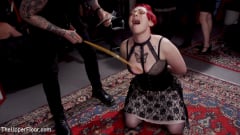 Aiden Starr - Anal MILF And Busty Teen Service The BDSM Swinger Orgy | Picture (5)