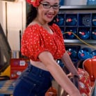Maggie Mayhem in 'Retro Chick gets her mechanic to butt fuck her'