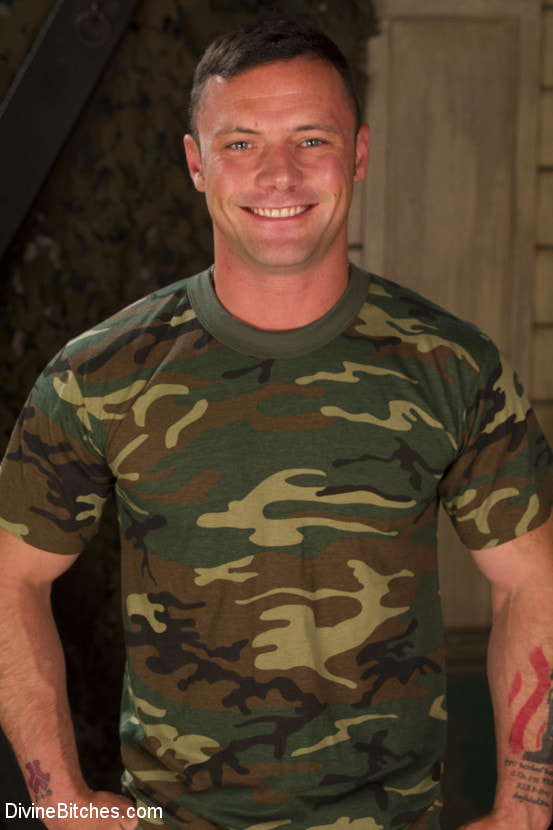 Aiden Starr Dominates Sexy Military Hard Ass
