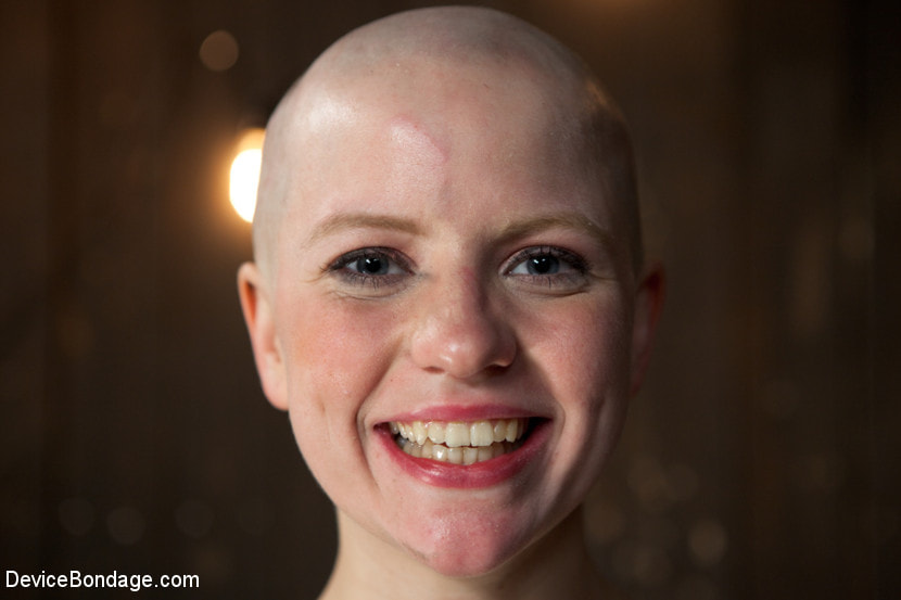 Alani Pi - Head Shaved Slut Live Show - Part 4