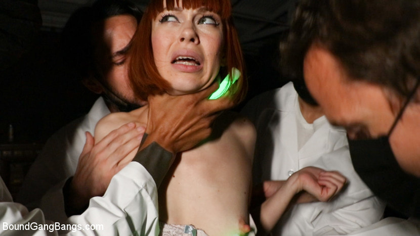 Samhain Slut: Alexa Nova gets double stuffed on Halloween