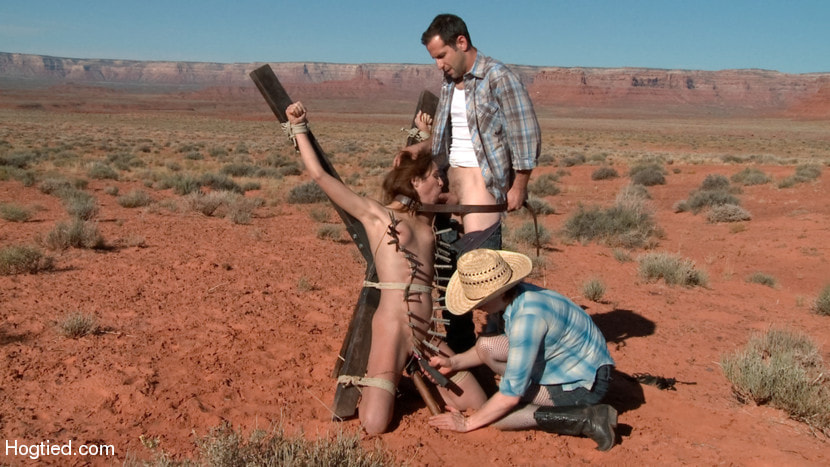 FEATURE SHOOT : Hitchhiker In Trouble