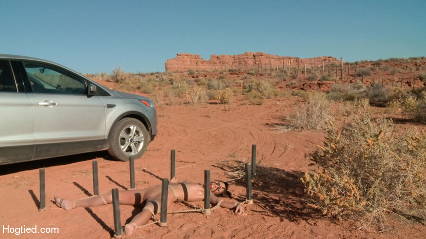 FEATURE SHOOT : Hitchhiker In Trouble