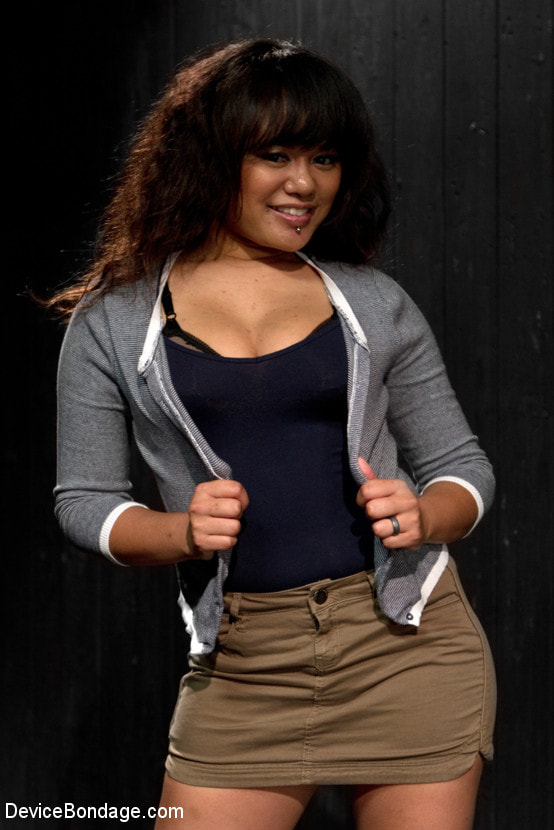 Annie Cruz - Bitch in Heat