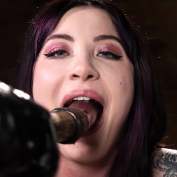 Charlotte Sartre: Extreme Bondage