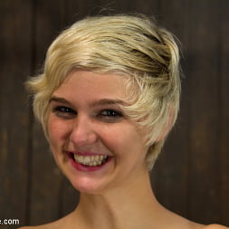 Presenting Chloe's Cunt: Folded opened and exposed.