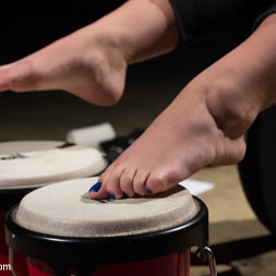 The FEET Are HOLY!: Cool and Crazy Paws