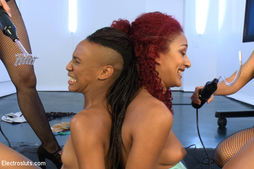 Daisy and Nikki - A Live Electrosex Competition!! Part 1