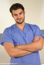 Darling - Doctor, Doctor! Darling feigns an illness to get stuffed air-tight! | Picture (1)