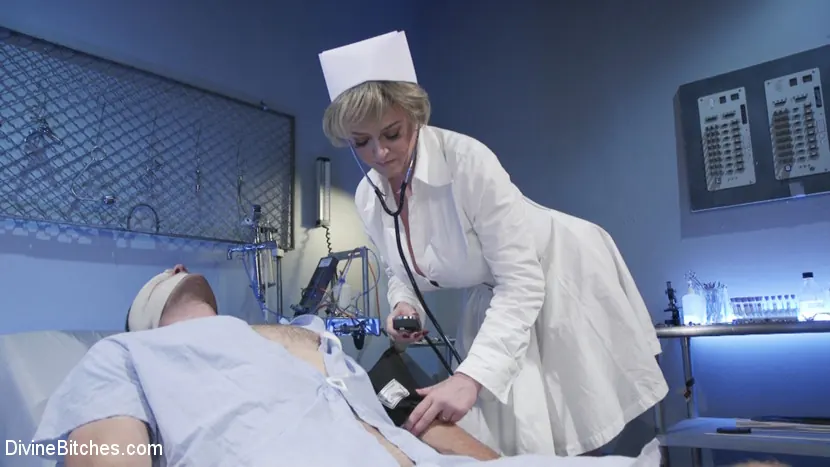 Dee Williams - Nurse Williams: Dee Williams Dominates Patient Jonah Marx | Picture (2)