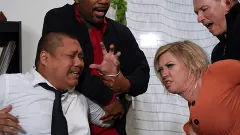 Dee Williams - The Wager: Big Tit MILF Gets Stuffed Airtight With 5 Huge Cocks | Picture (2)