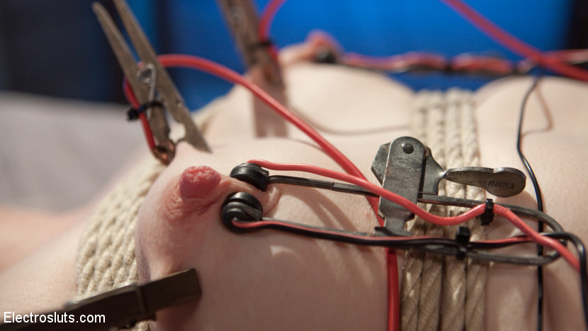 Electroslut Next Door