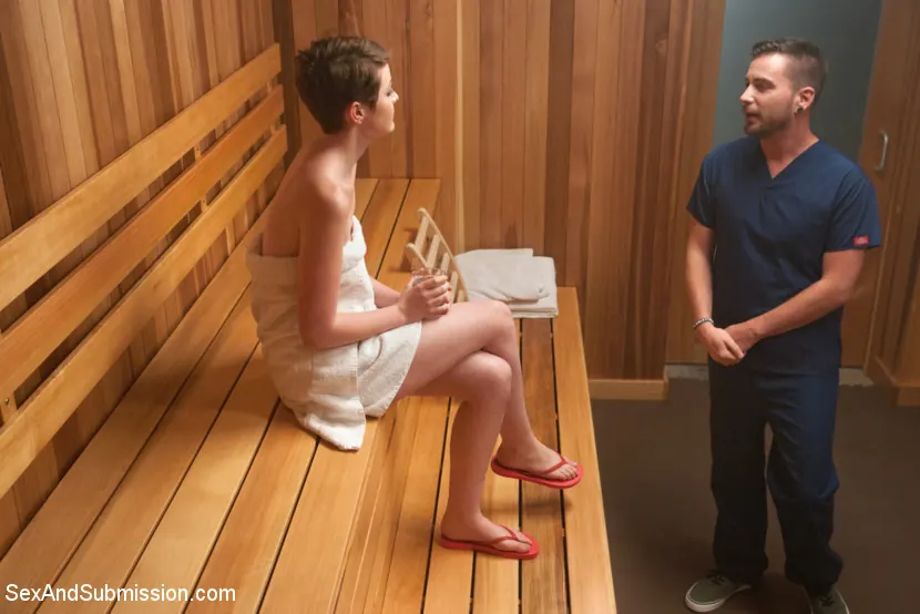 Emma Snow - The Sauna | Picture (13)