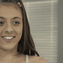 Tainted Love, Episode 6: The Succubus