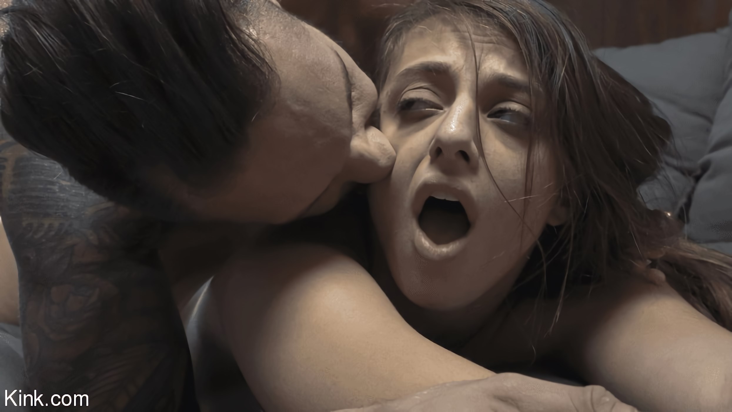 Tainted Love, Episode 6: The Succubus