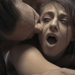 Tainted Love, Episode 6: The Succubus