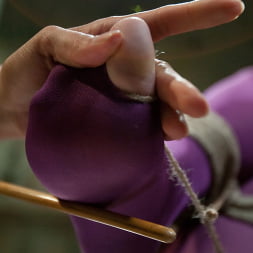 ああ、私は神ではない、私はイシスの愛、女だ！