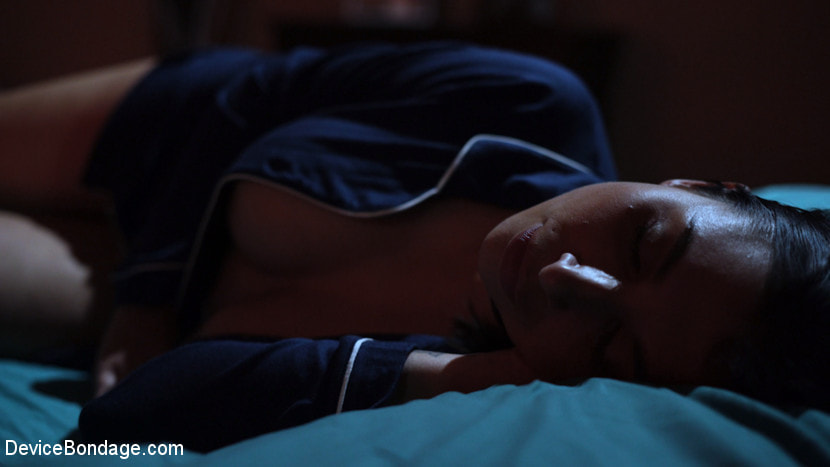 Nightmares Do Come True: Ivy LeBelle Confronted By Her Fears