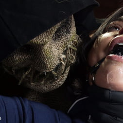 Nightmares Do Come True: Ivy LeBelle Confronted By Her Fears