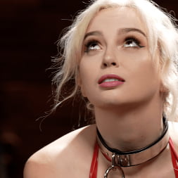 Jade Venus and Lexi Lore: Mouth and Pussy Training