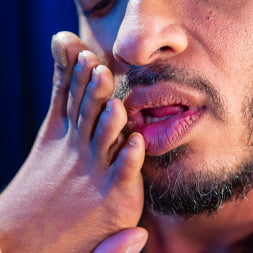 Club Cuck: Jet Setting Jasmine Humiliates Dillon Diaz at King Noire's