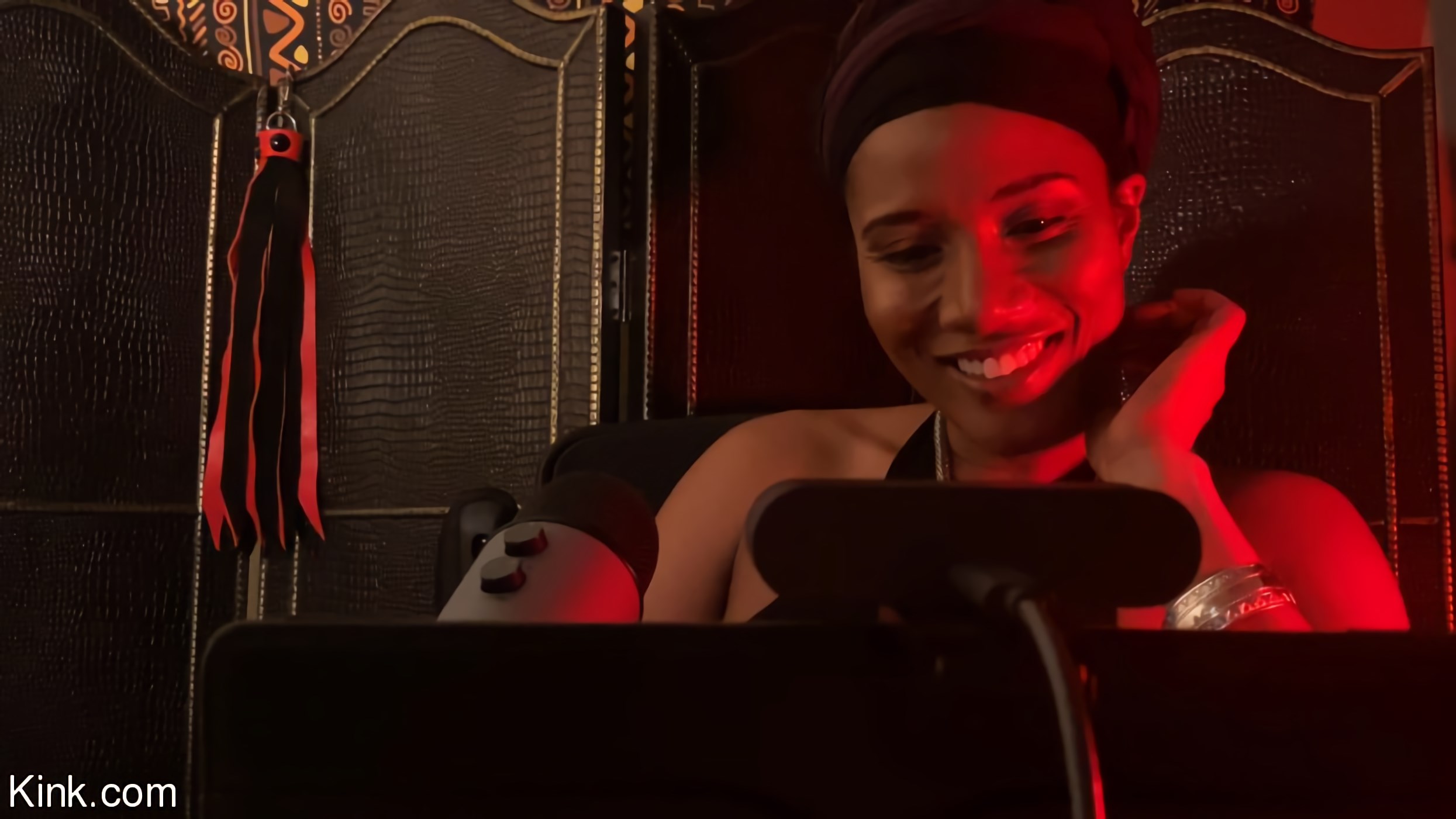 Kinky Self Care: Avery Jane and Jet Setting Jasmine