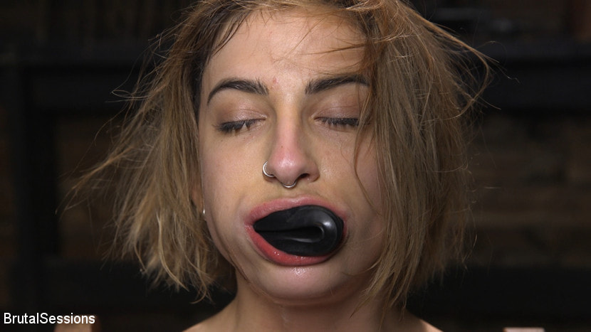 Kristen Scott: Bondage Slut Powerfucked Into Massive Twitching Orgasms