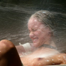 19 year old Leah Wilde's first Waterbondage experience