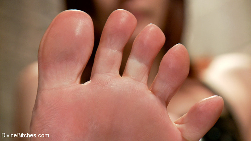 Maitresse Madeline's POV foot fetish teaser BONUS!