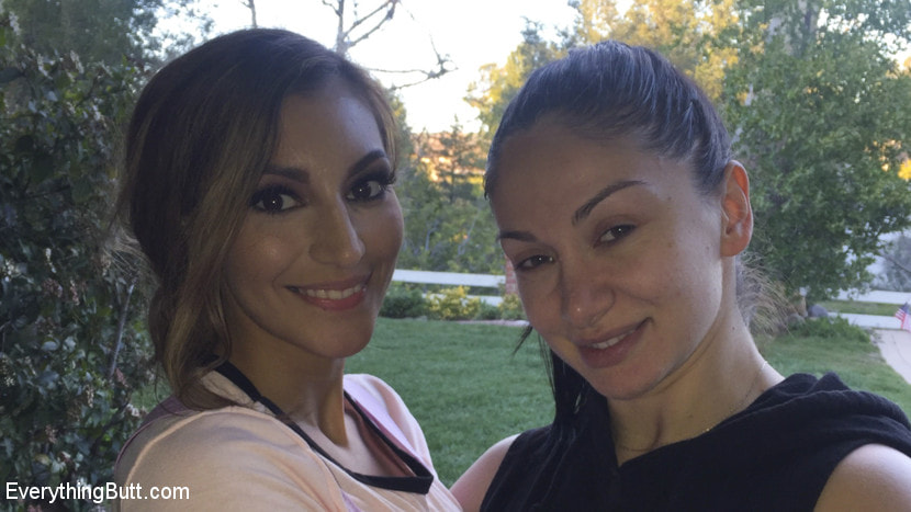 VIP anal with Lea Lexis and Moka Mora