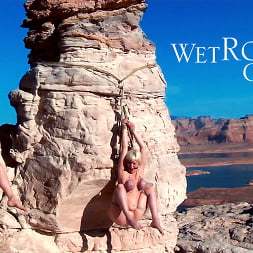 FEATURE SHOOT : WET ROCK CANYON