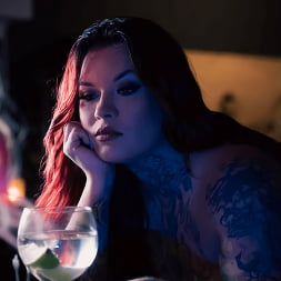 Daydreaming in Spain: Sabien Demonia and Tori Cummings