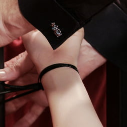 Fifty Skills of Grey: Easy, Sexy Bondage (Rope, Ties, Tape, and More)