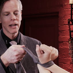 Fifty Skills of Grey: Easy, Sexy Bondage (Rope, Ties, Tape, and More)