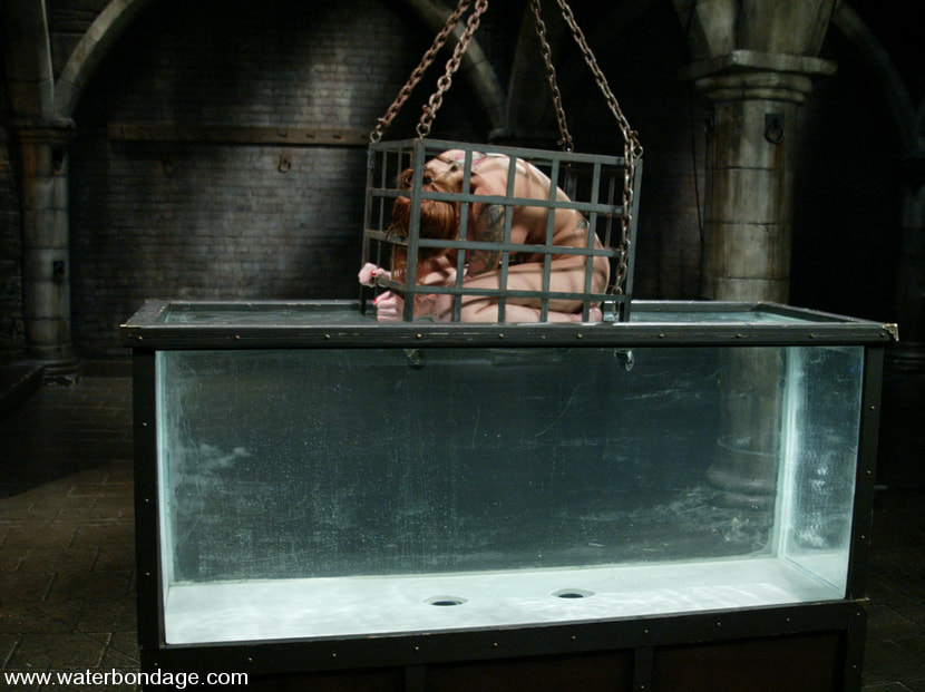 Scarlett Pain is Introduced to Waterbondage!
